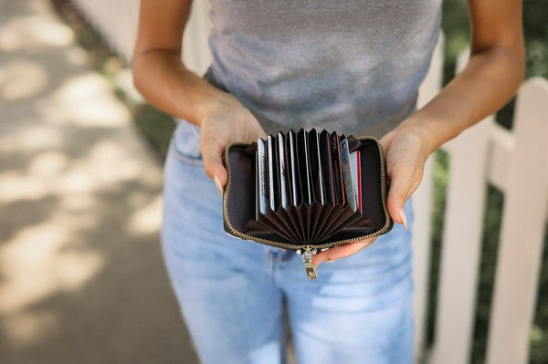 Coin & Credit Card Mini Wallet
