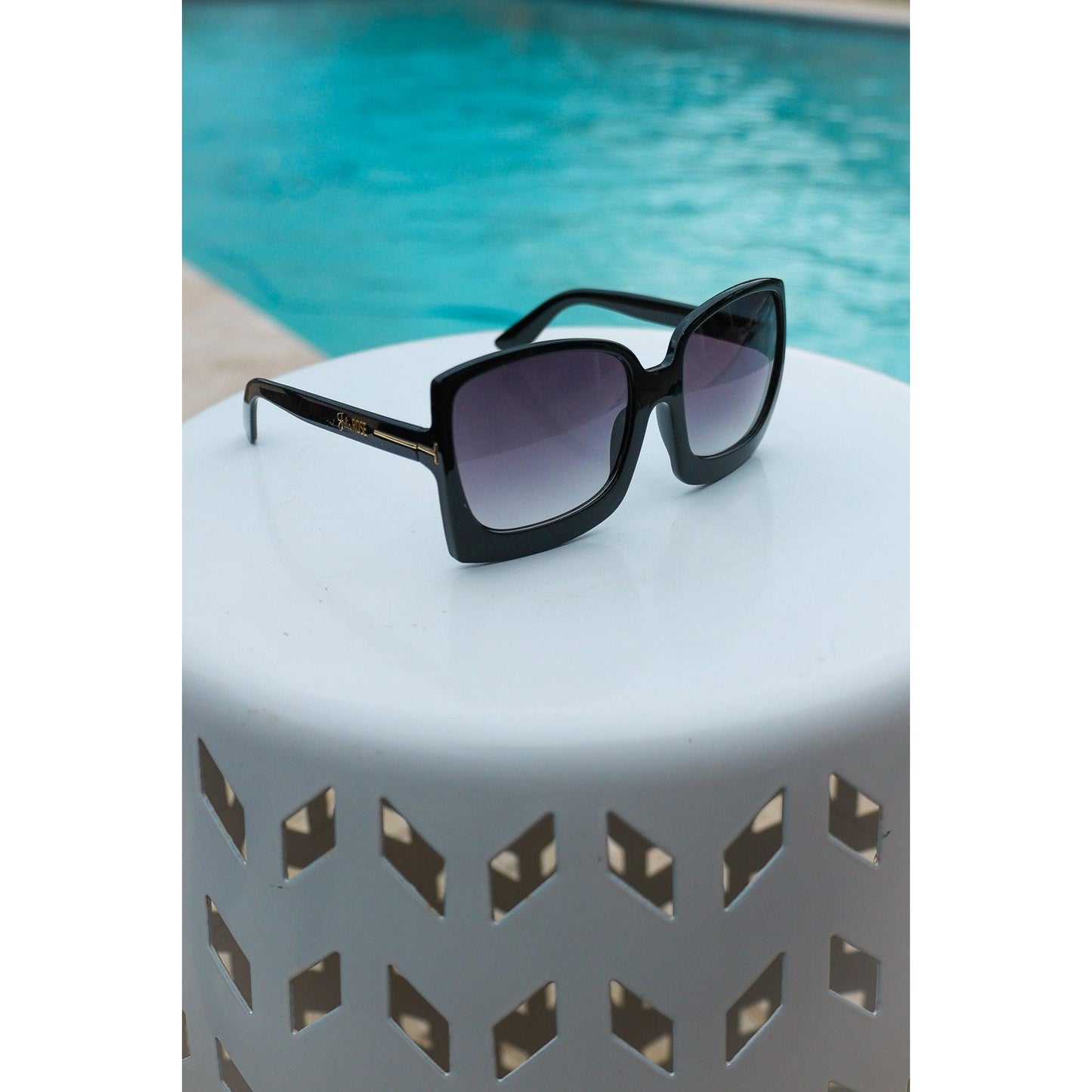 Megan Oversized Gradient Sunglasses