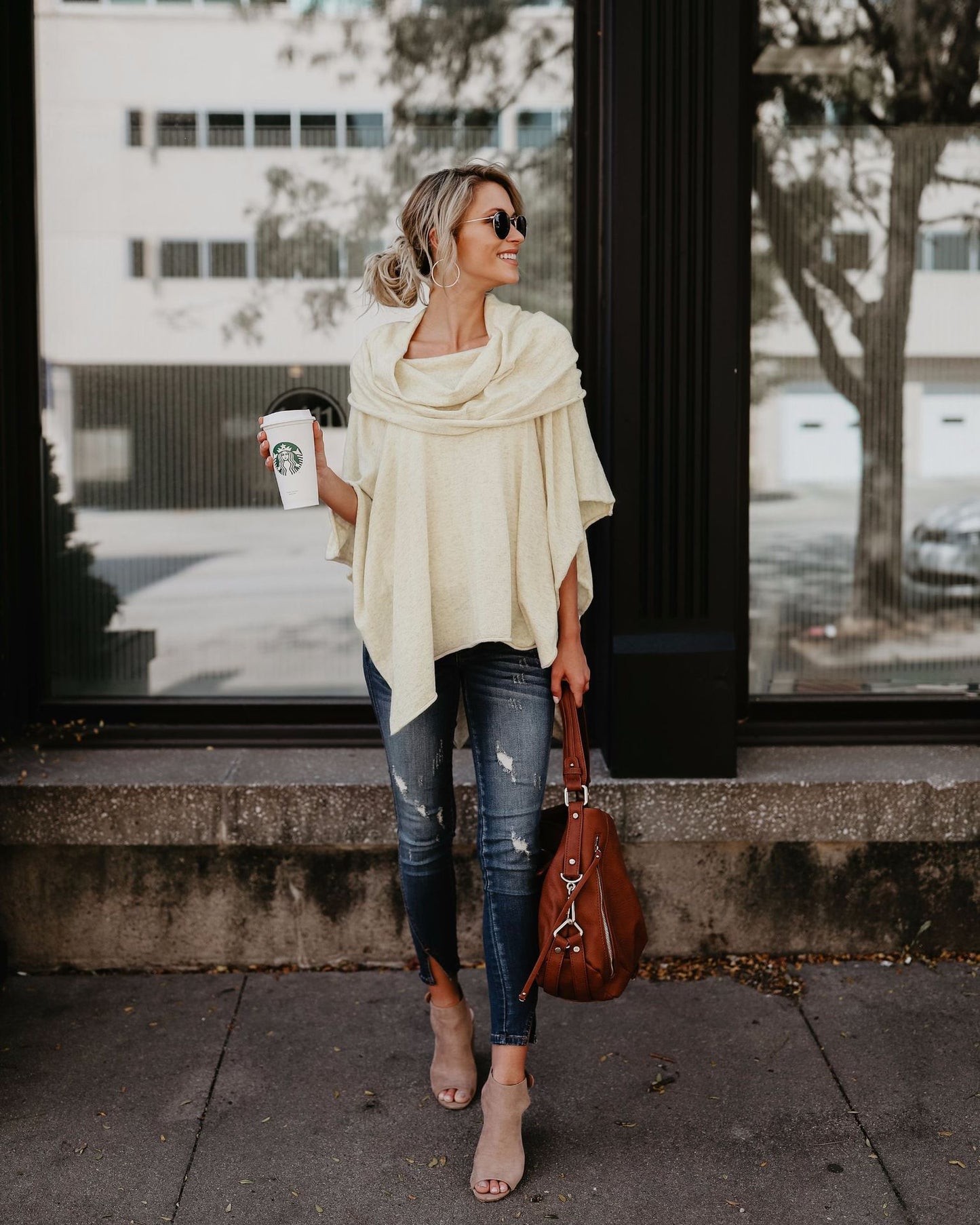 Ladies Off-the-shoulder top T-shirt