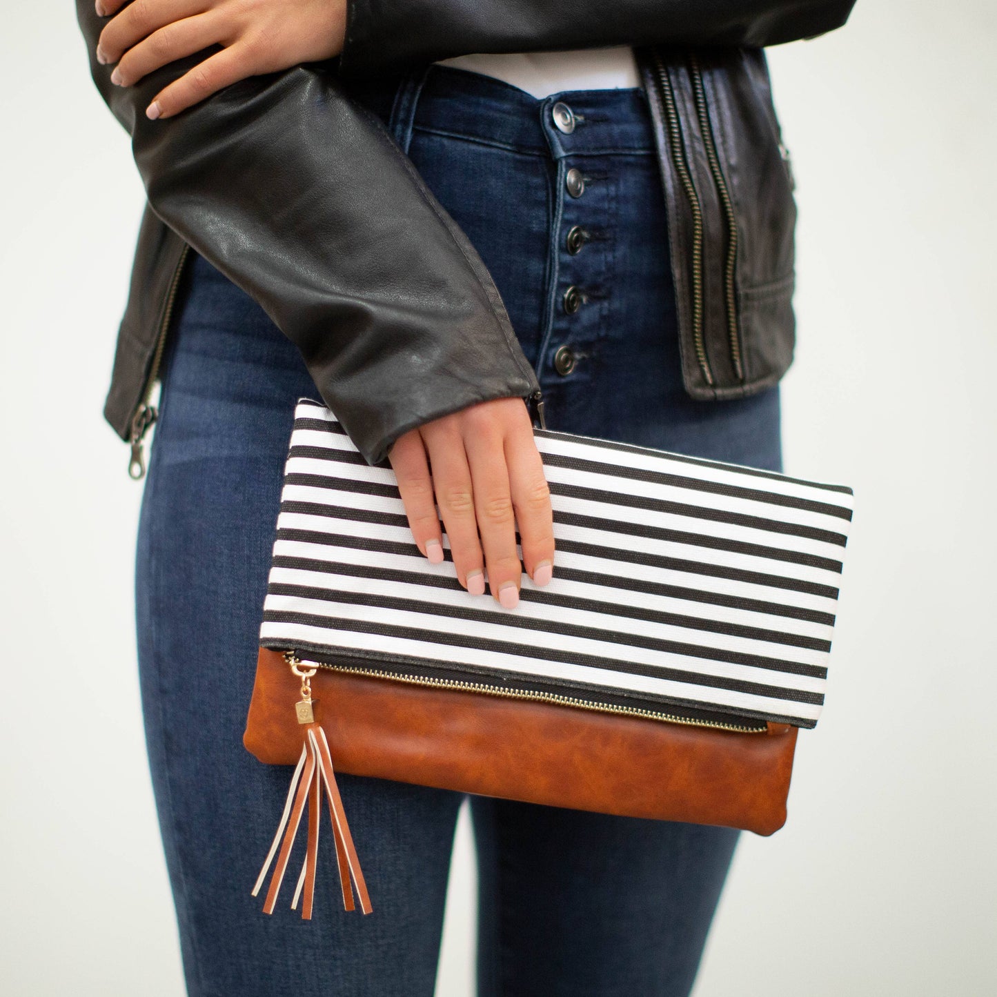 FoldOver ClutchClassic Black/White stripe