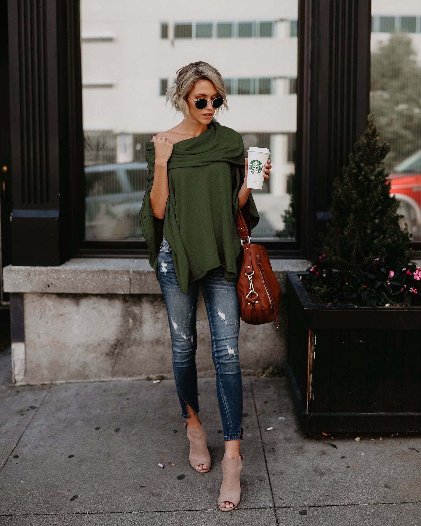 Ladies Off-the-shoulder top T-shirt
