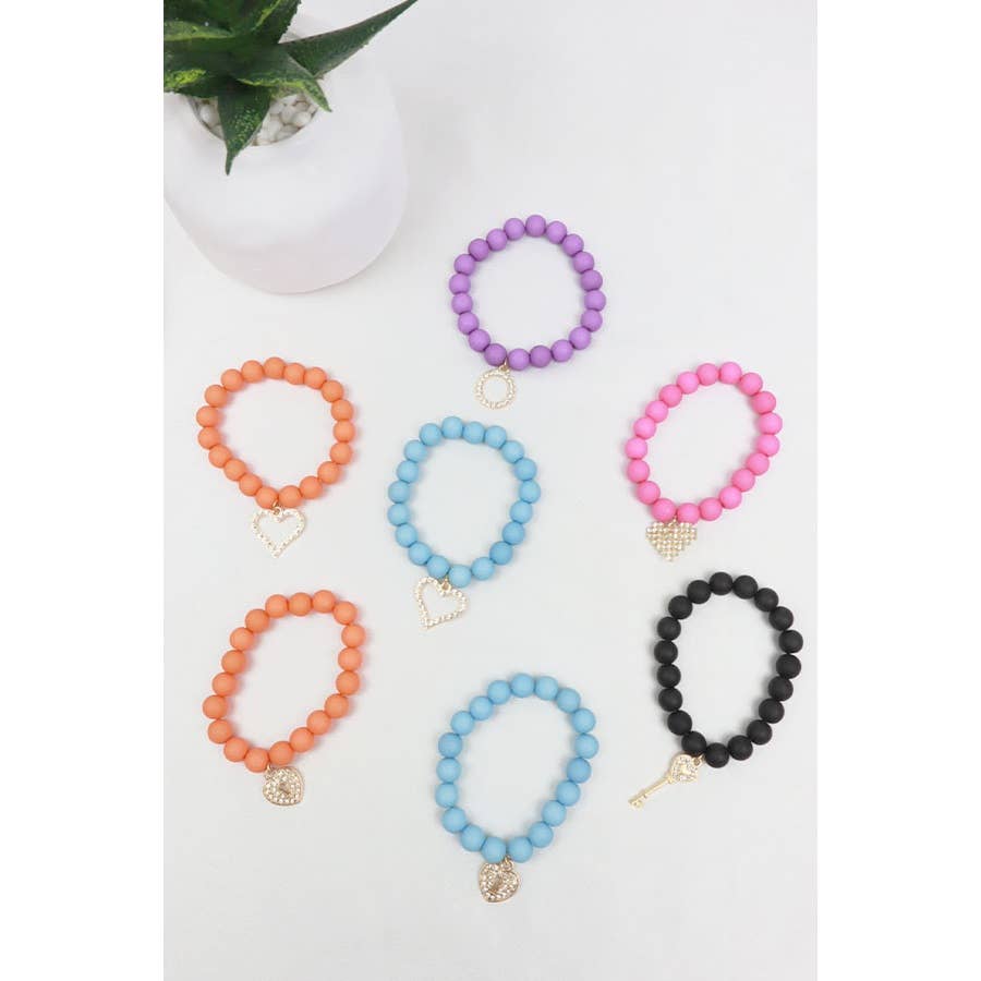 Matte Heart and Key Charm Beaded Bracelets: MIX COLOR / ONE