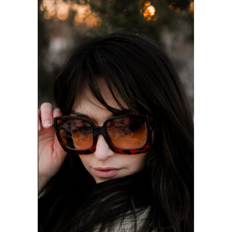 Megan Oversized Gradient Sunglasses