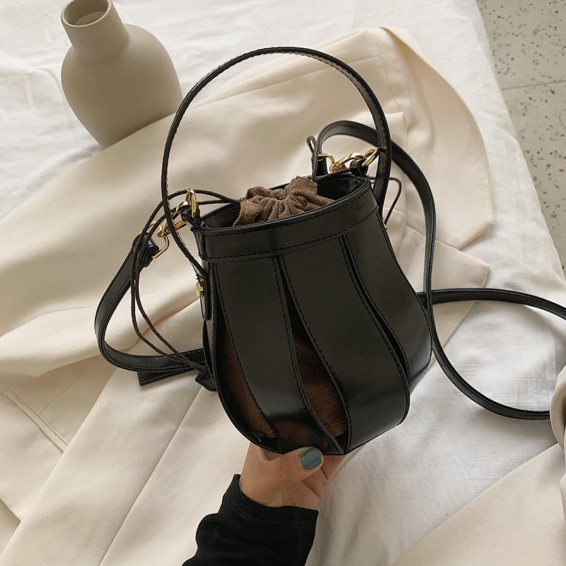Portable Bucket Bag