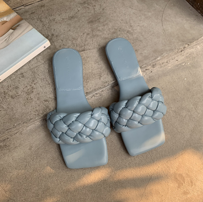 Women's Flat Sandals