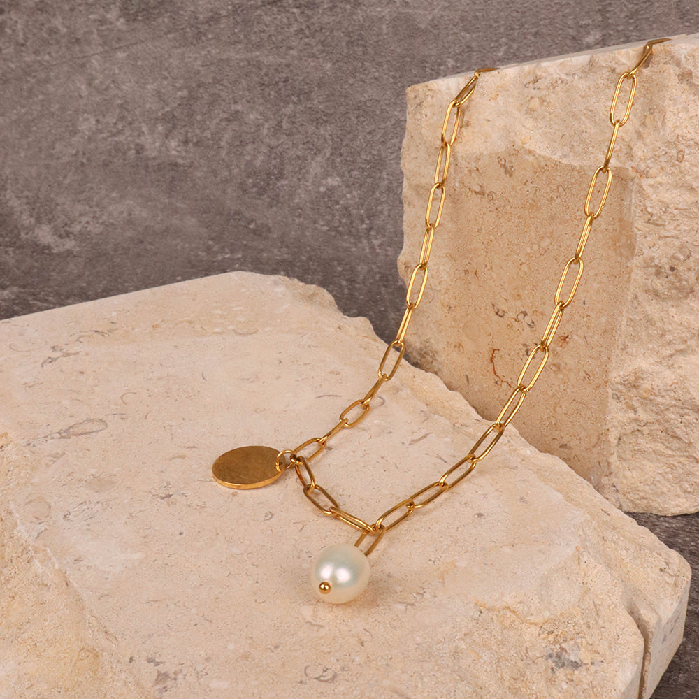 ARIANNE LABELE NECKLACE