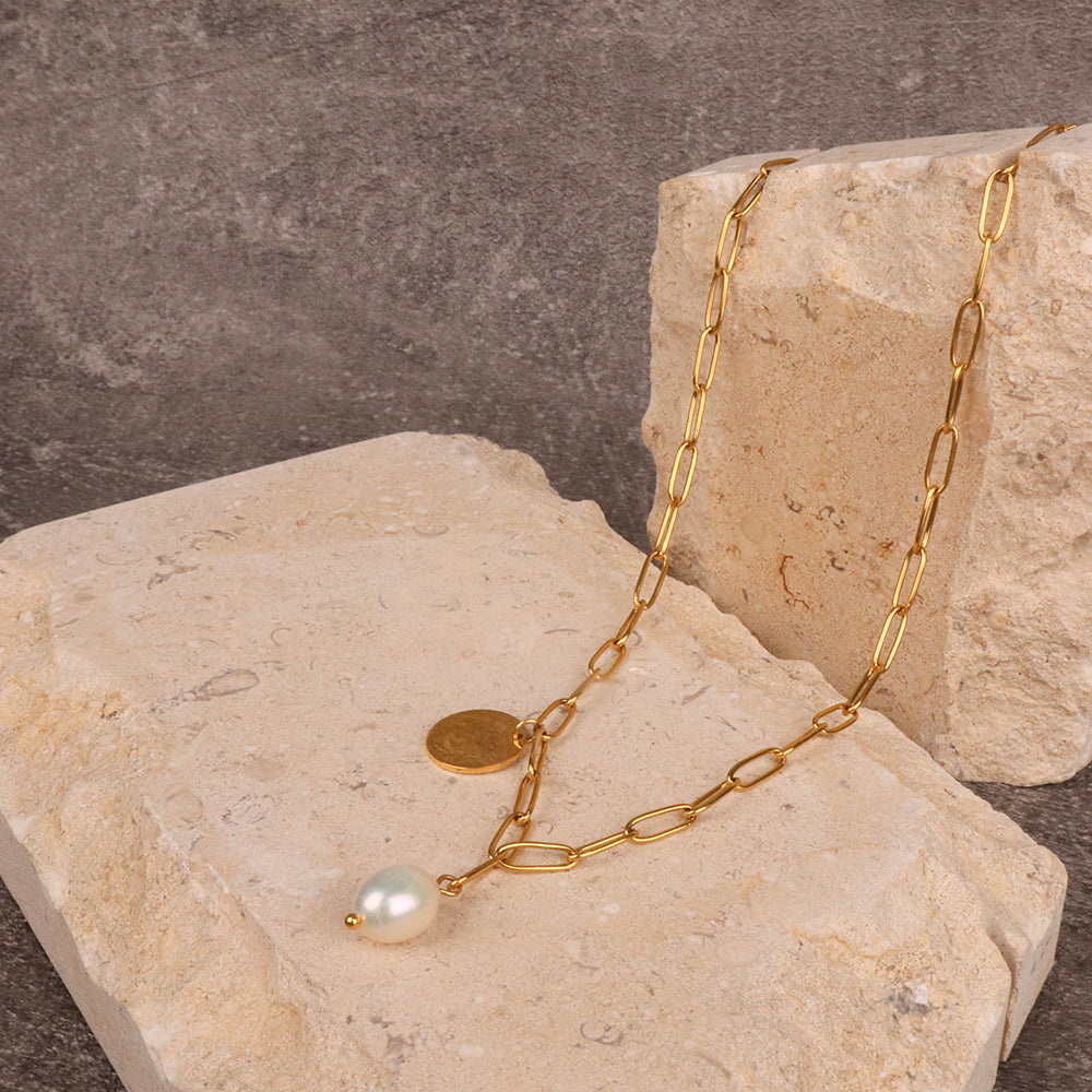 ARIANNE LABELE NECKLACE