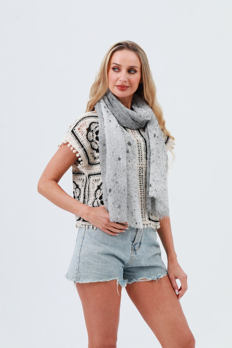 Tie-Dye Ribbed Oblong Scarf – Fringed & Artistic Wrap 🎨🧣