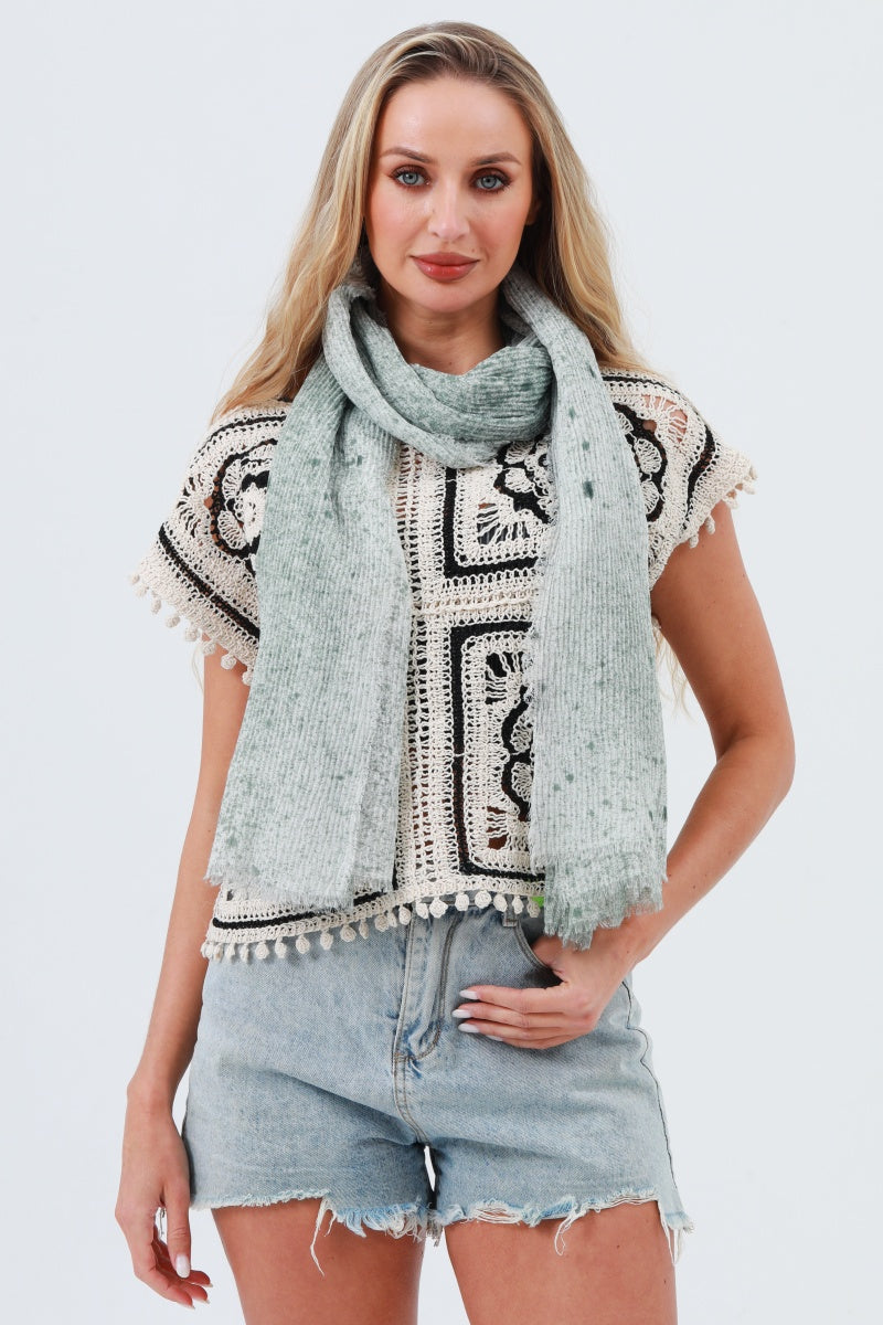 Tie-Dye Ribbed Oblong Scarf – Fringed & Artistic Wrap 🎨🧣