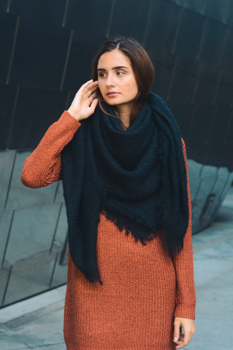 Plush Mohair Square Scarf – Snug & Chic Winter Wrap ☁️❄️