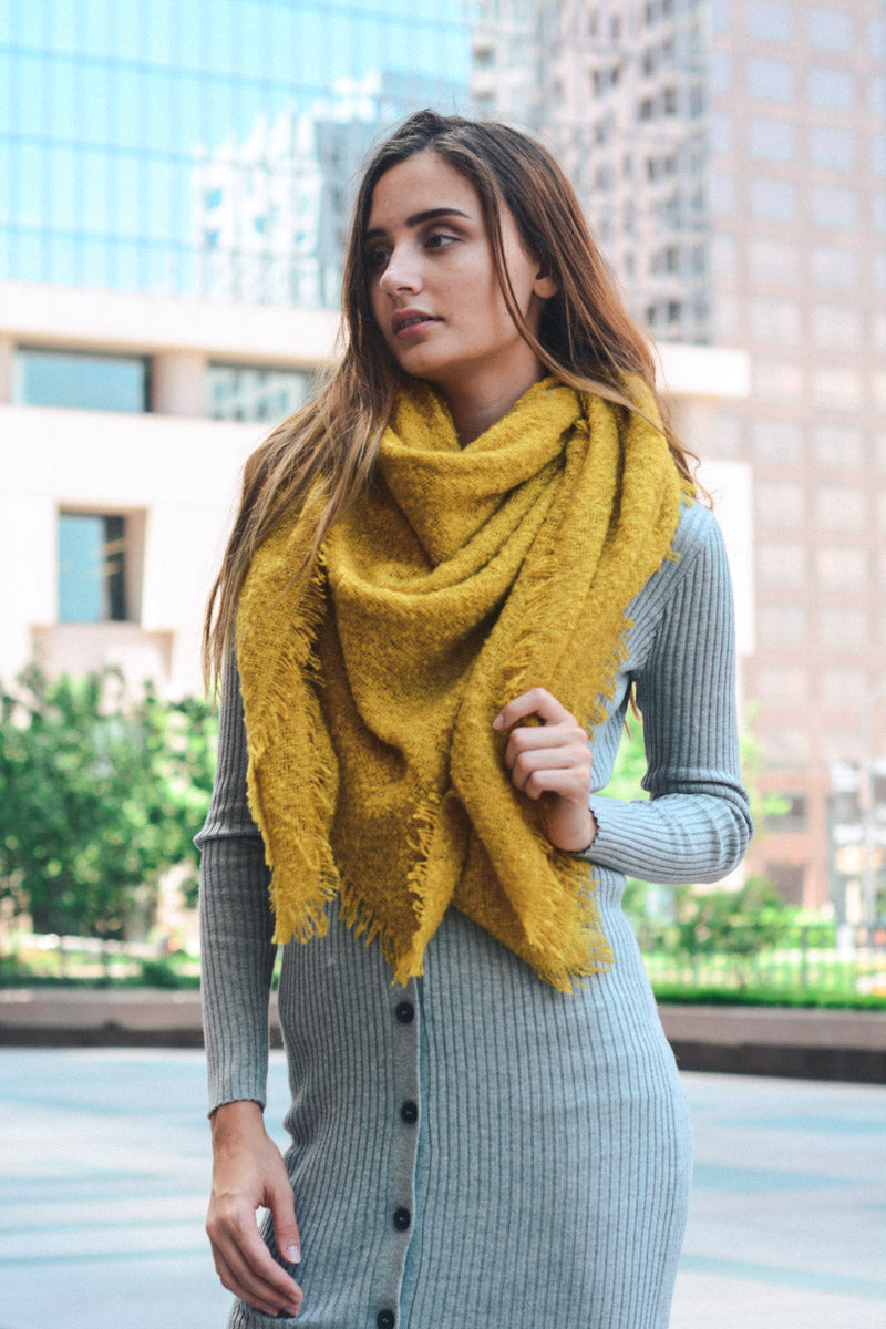 Plush Mohair Square Scarf – Snug & Chic Winter Wrap ☁️❄️