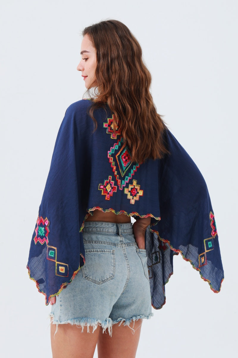 Geometric Embroidery Kimono – Lightweight & Soft Layer 🧵